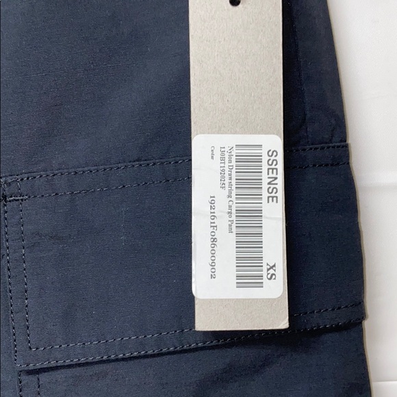 Essentials black nylon cargo pants 🥵 - Picture 3 of 10